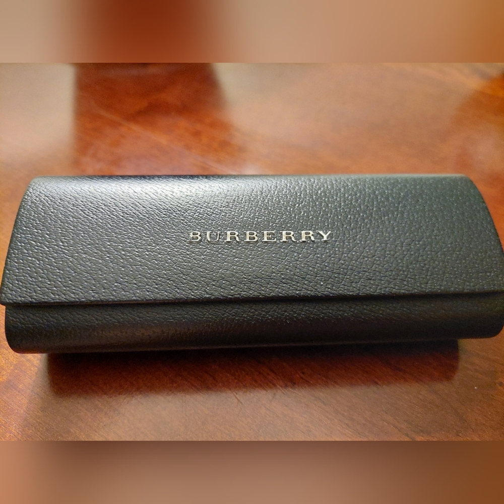 Burberry Tortoise Shell Sunglasses - Picture 8 of 8